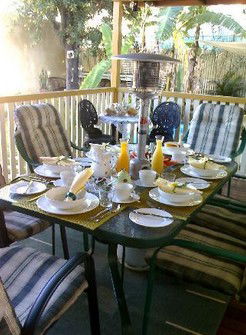 Cream Gables Bed And Breakfast - Sunshine Coast Guide 2