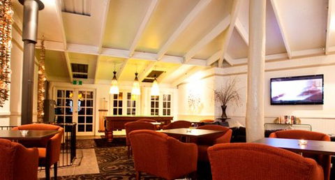 Cedar Creek Lodges At Thunderbird Park - Sunshine Coast Guide 3