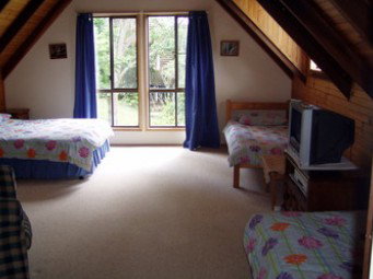 A Little Bit Of Heaven - Holiday Home - Sunshine Coast Guide 4