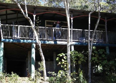 Cloudlake Mountain Retreat - Sunshine Coast Guide 4
