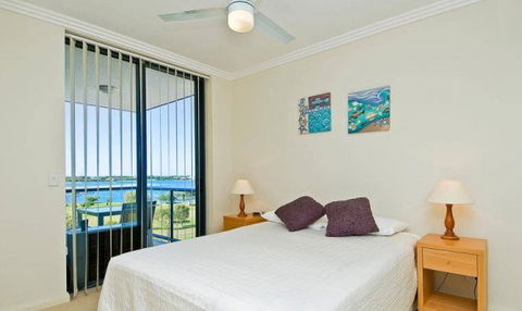 Aqualine Apartments - Sunshine Coast Guide 1