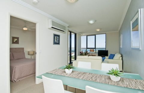 Aqualine Apartments - Sunshine Coast Guide 5