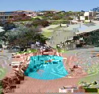 Bay Lodge Economy Beachfront - Sunshine Coast Guide