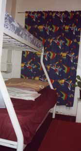 Aberdeen Lodge Backpackers - Sunshine Coast Guide 2