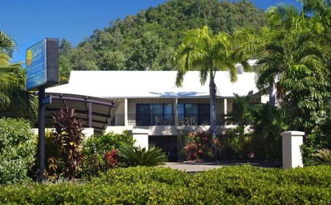 Comfort Suites Trinity Beach Club - Sunshine Coast Guide 3