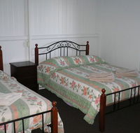 Carrollee Hotel - Sunshine Coast Guide