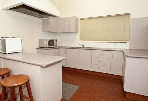 Carrington Hotel - Sunshine Coast Guide 3