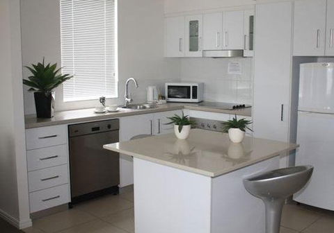 BEST WESTERN PLUS  Cairns Central Apartments - Sunshine Coast Guide 1