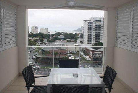 BEST WESTERN PLUS  Cairns Central Apartments - Sunshine Coast Guide 3