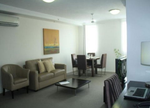 BEST WESTERN PLUS  Cairns Central Apartments - Sunshine Coast Guide 5