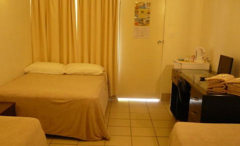 Black Marlin Motel - Sunshine Coast Guide 2