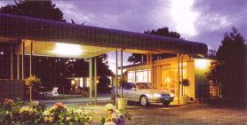 Avenue Motel - Sunshine Coast Guide 0
