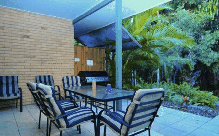 Agnes Palms Beachside Apartments - Sunshine Coast Guide 2