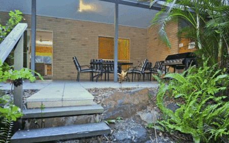Agnes Palms Beachside Apartments - Sunshine Coast Guide 3