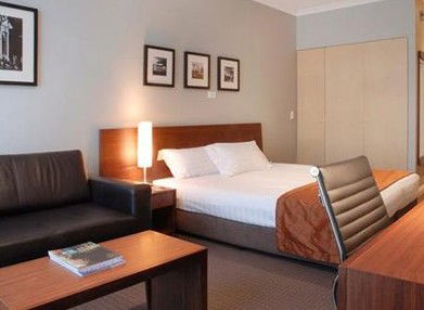 Clarion Suites Gateway - Sunshine Coast Guide 0