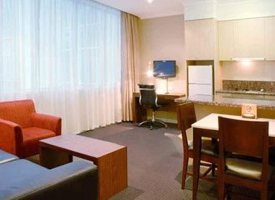 Clarion Suites Gateway - Sunshine Coast Guide 1