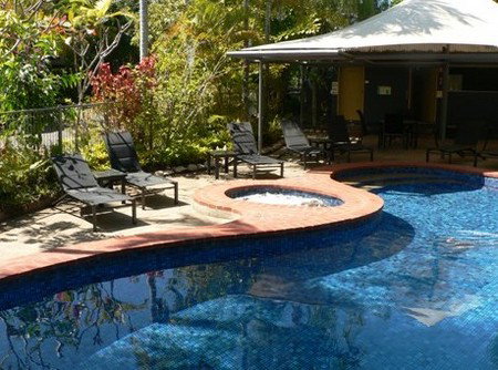 At The Mango Tree Holiday Apartments - Sunshine Coast Guide 0