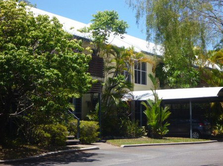 At The Mango Tree Holiday Apartments - Sunshine Coast Guide 2