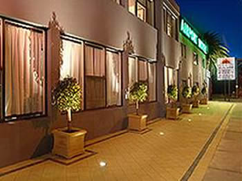 Adelaide Airport Motel - Sunshine Coast Guide 0
