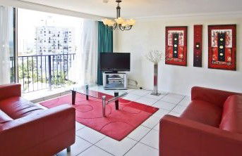 Condor Ocean View Apartments - Sunshine Coast Guide 4