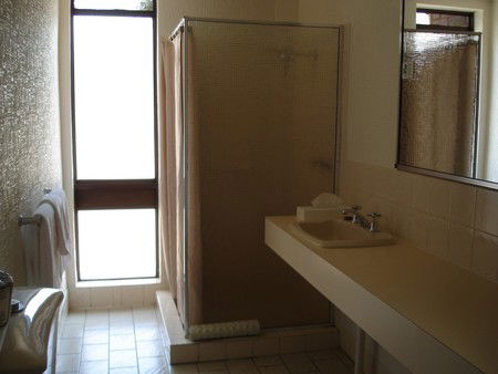 Albury Townhouse - Sunshine Coast Guide 2