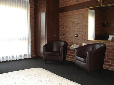 Albury Townhouse - Sunshine Coast Guide 3