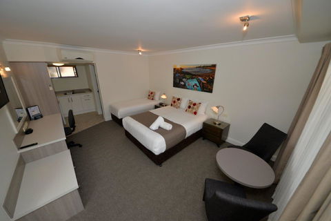 Rockpool Motor Inn - Sunshine Coast Guide 2