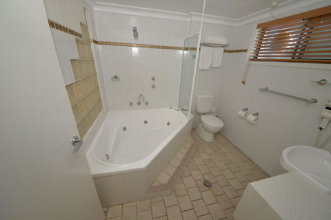 Rockpool Motor Inn - Sunshine Coast Guide 7