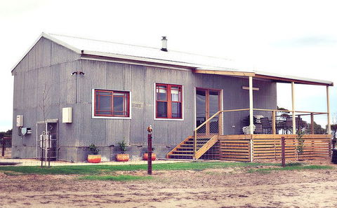 Redwing Farm - The Barn - Sunshine Coast Guide 1