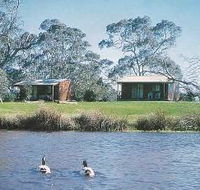 Compass Country Cabins - Sunshine Coast Guide