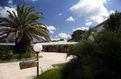 Pacific Paradise Motel - Sunshine Coast Guide 0