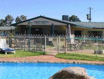 Australian Homestead Motor Inn - Sunshine Coast Guide 2
