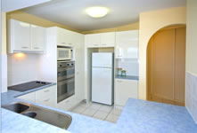 Beachside Resort (kawana Waters) - Sunshine Coast Guide 2