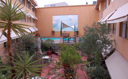 Arts Hotel Sydney - Sunshine Coast Guide 4