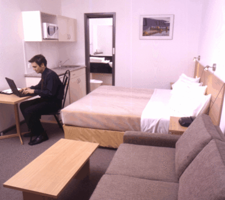Flagstaff City Inn - Sunshine Coast Guide 2