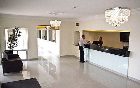 Country Comfort Premier Motel - Sunshine Coast Guide 1