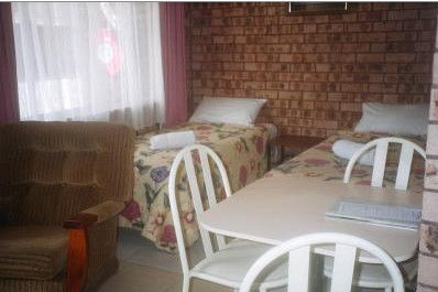 Buccaneer Motel - Sunshine Coast Guide 2