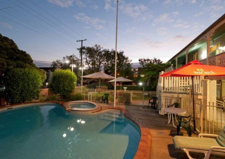 Aabon Holiday Apartments & Motel - Sunshine Coast Guide 1