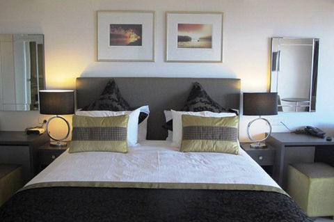 Amooran Court - Sunshine Coast Guide 0