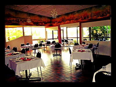 Emerald Meteor Motel - Sunshine Coast Guide 4