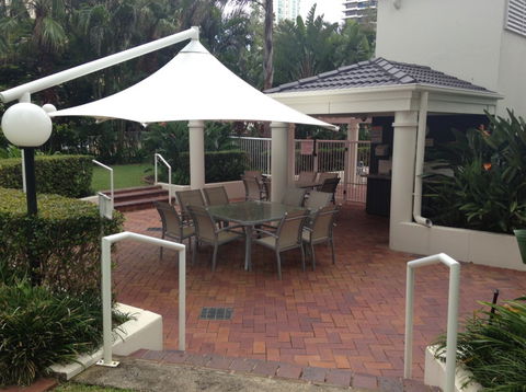 Crest Apartments - Sunshine Coast Guide 0