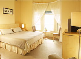 Grand Pacific Hotel - Sunshine Coast Guide 0