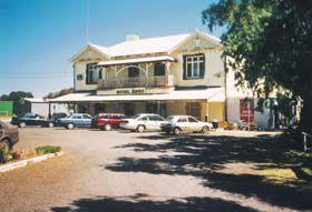 Arno Bay Hotel Motel - Sunshine Coast Guide 0