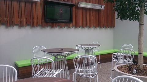 The Whalers Hotel - Sunshine Coast Guide 0
