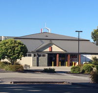  Bradford Hotel - Sunshine Coast Guide