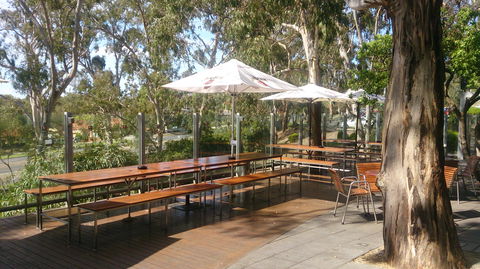 Lower Plenty Hotel- Bottle Shop - Sunshine Coast Guide 0