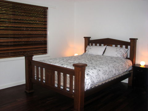 Abbey Cottage - Sunshine Coast Guide 0