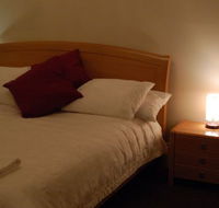 Bank on the Goulburn Seymour Victoria - Sunshine Coast Guide