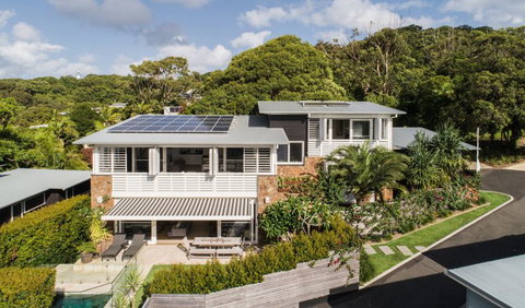 Ayindi Byron Bay - Sunshine Coast Guide 1