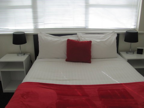 Apartments On Flemington - Sunshine Coast Guide 3